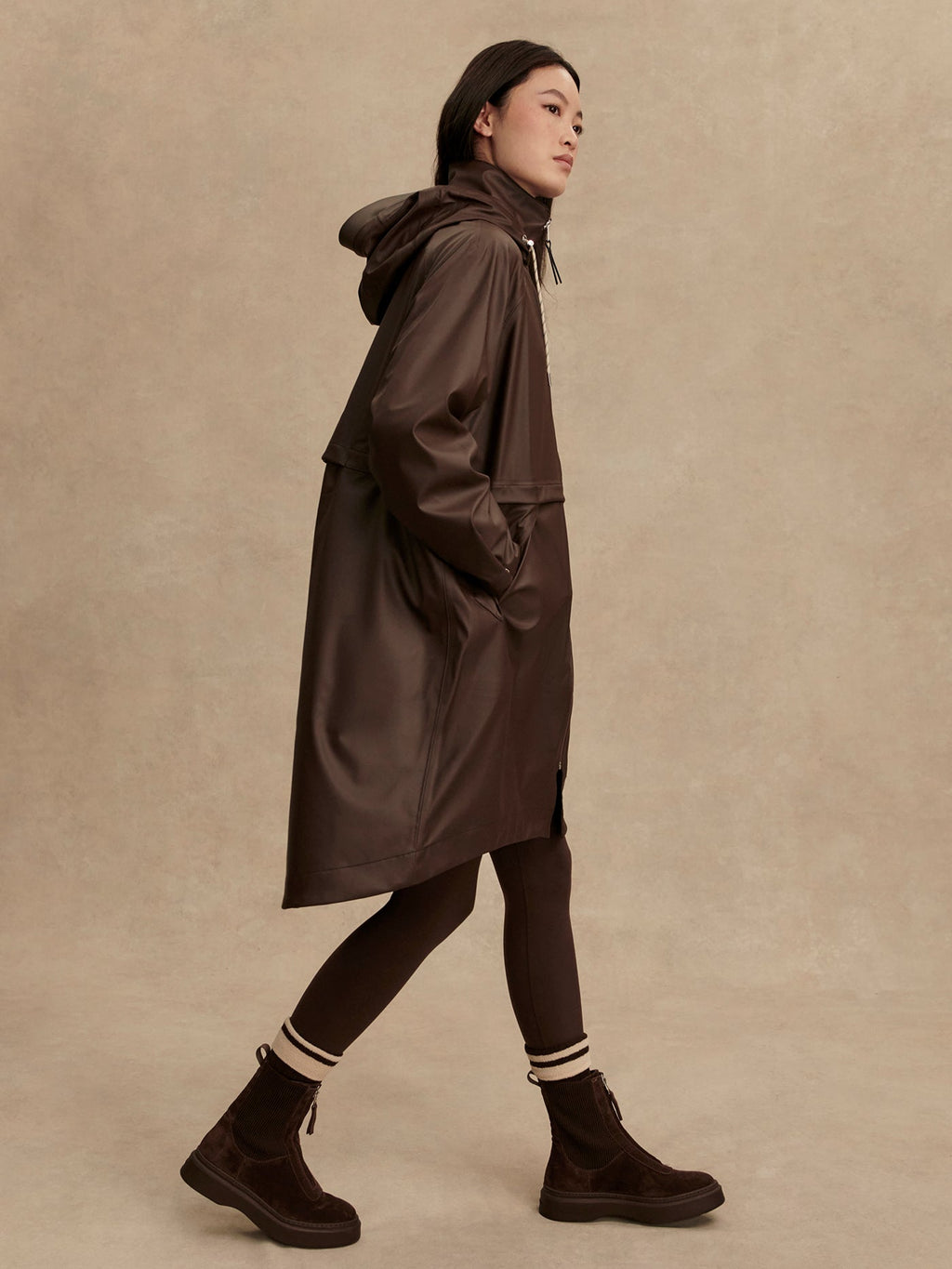 Kirsten Raincoat Dark Truffle - Varley