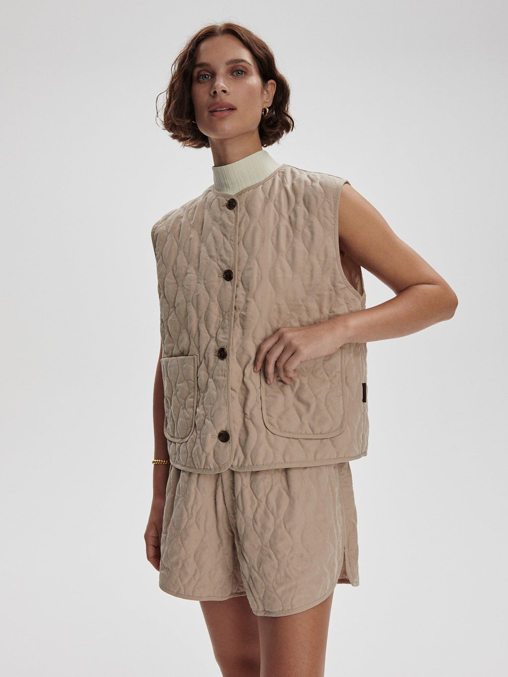 Karla Quilted Gilet Light Taupe - Varley