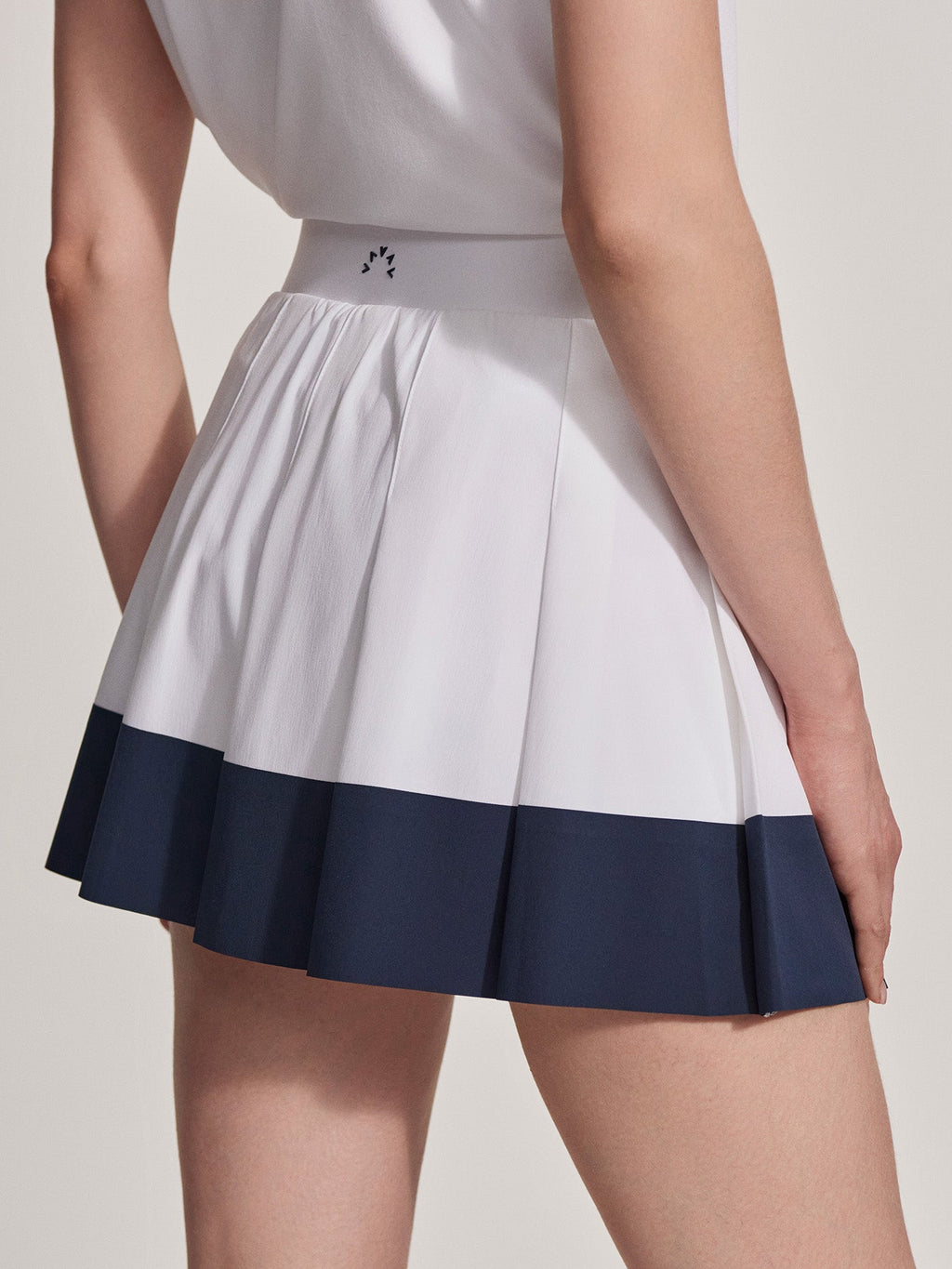 Chase High-Rise Skort 14'' | VARLEY US White/ Blue Nights - Varley