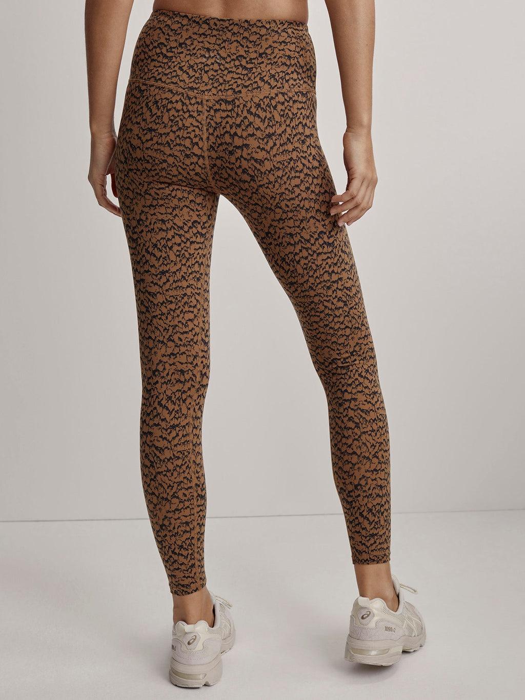 Move High Rise Legging 25 | VARLEY US Sand Drift - Varley